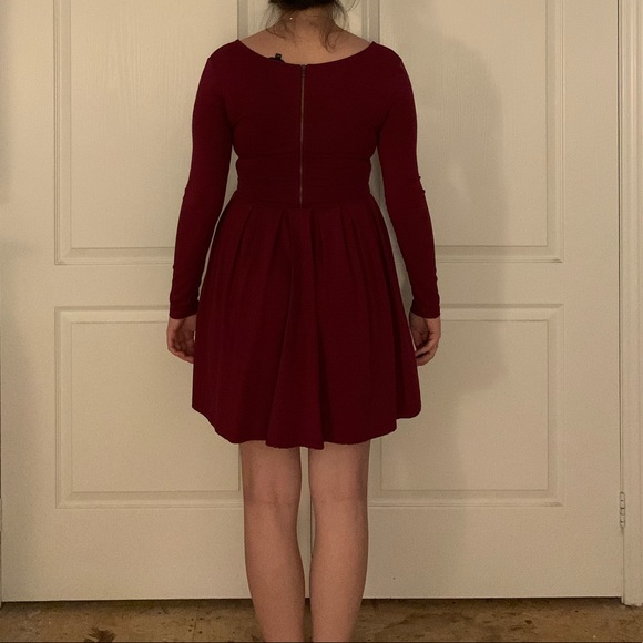 Long sleeve circle dress - Picture 4 of 5